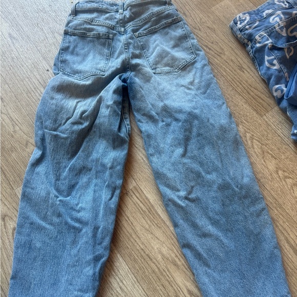 Jeans - Picture 2 of 2